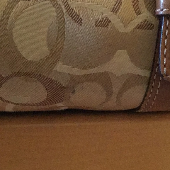 Coach Handbag - Picture 4 of 8